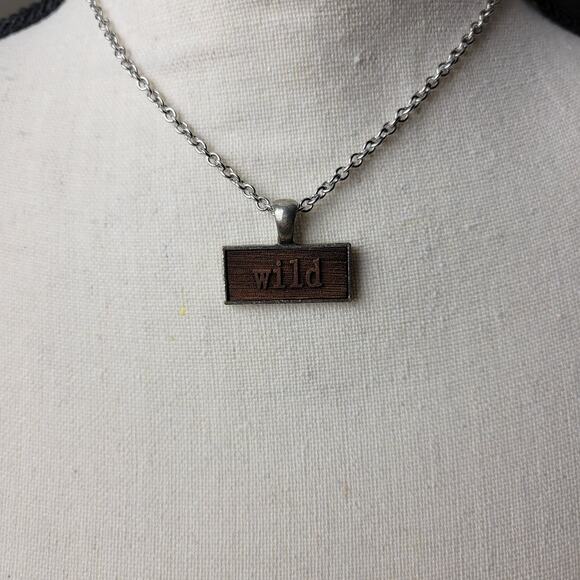 NWT "WILD" USA Made Wood Pendant Necklace Silver Link Chain With Display - Picture 3 of 14
